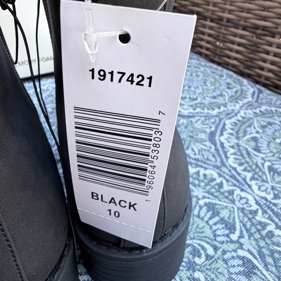 Buffalo David Bitton Women’s Anna Chelsea Boots Black Water Repellent Size 10 - Picture 12 of 14